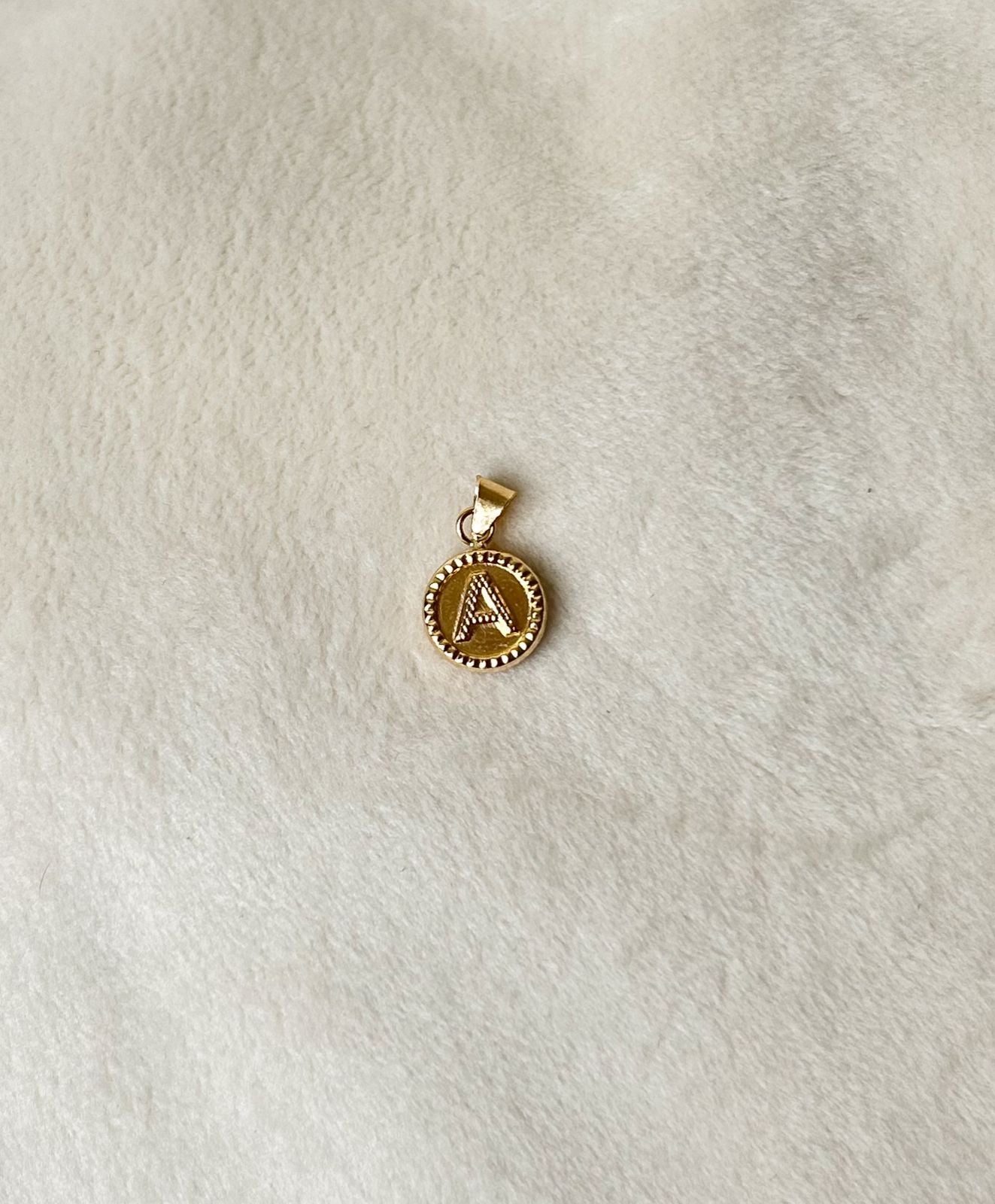 Dije Letra A 0.75gr 1.5cm Oro Amarillo